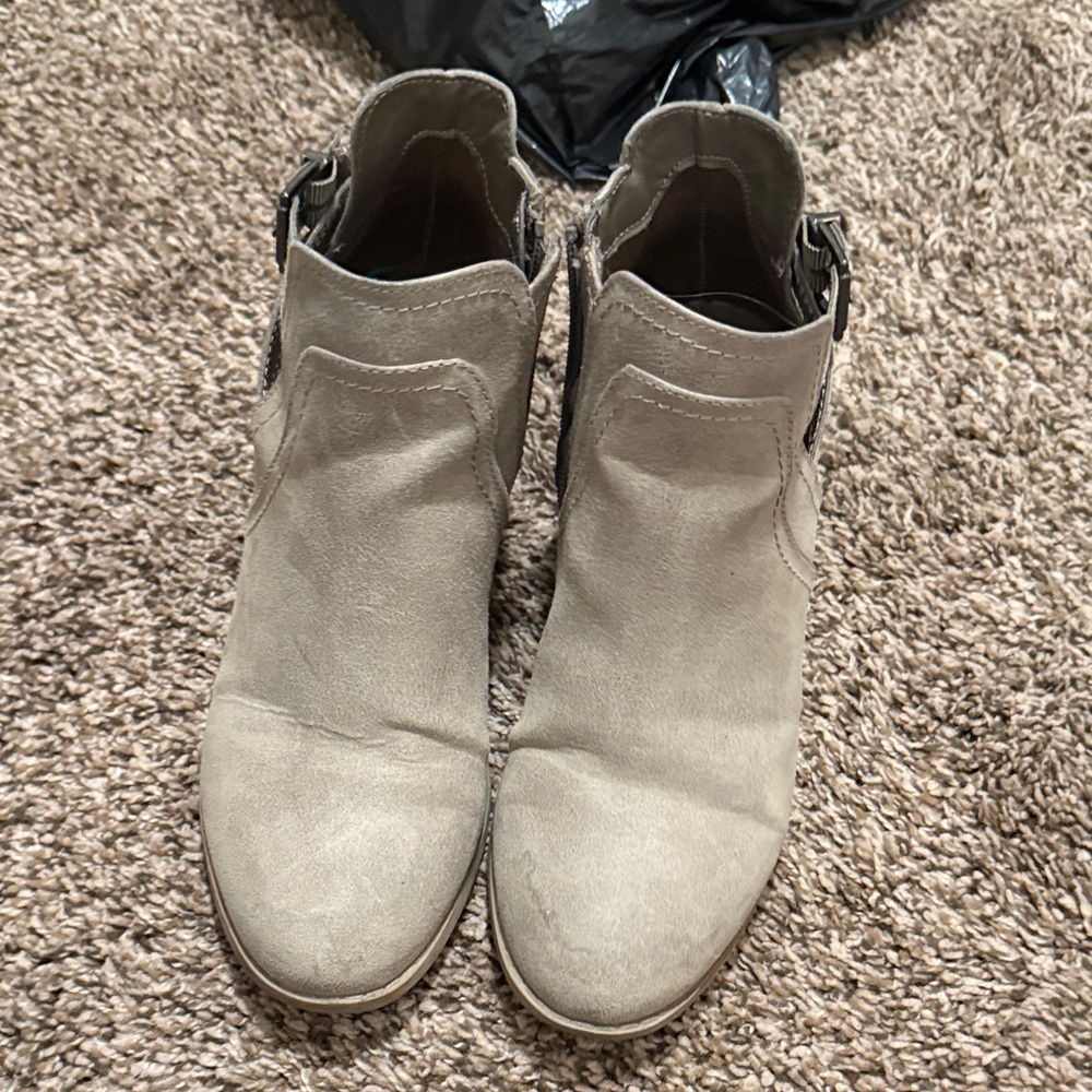 Fergalicious Women's Beige Ankle Boots